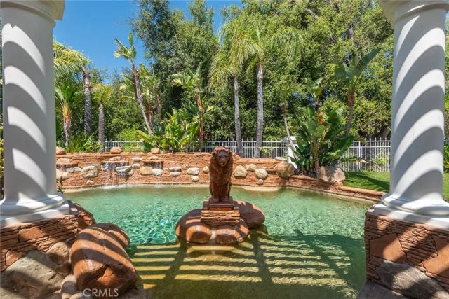 5607 Manley Court, Calabasas, CA 91302