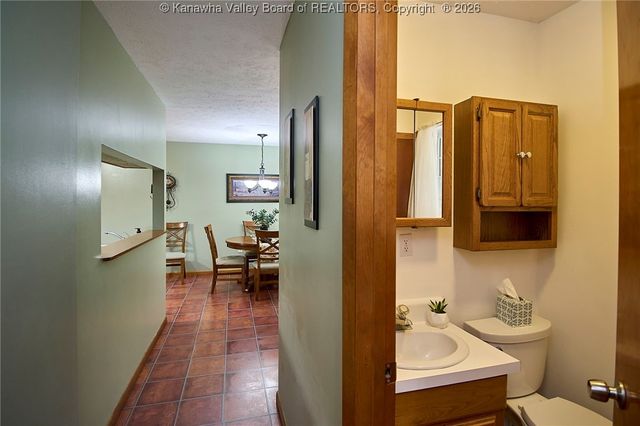 872 Country Estates Road, Danville, WV 25053