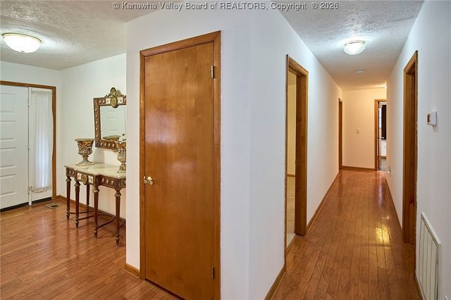 872 Country Estates Road, Danville, WV 25053