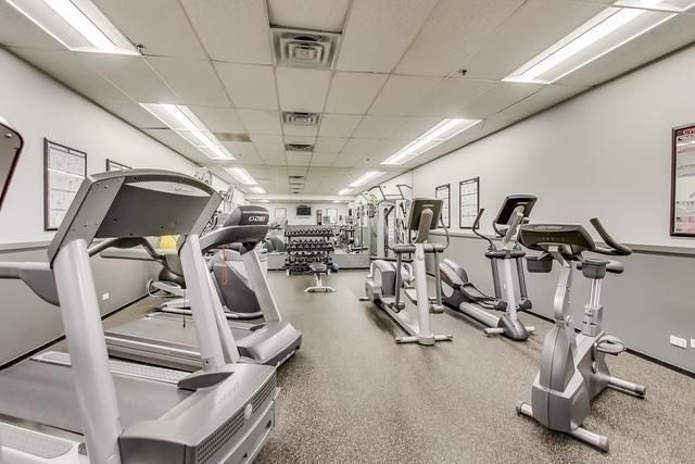 130 S CANAL Street 217, Chicago, IL 60606