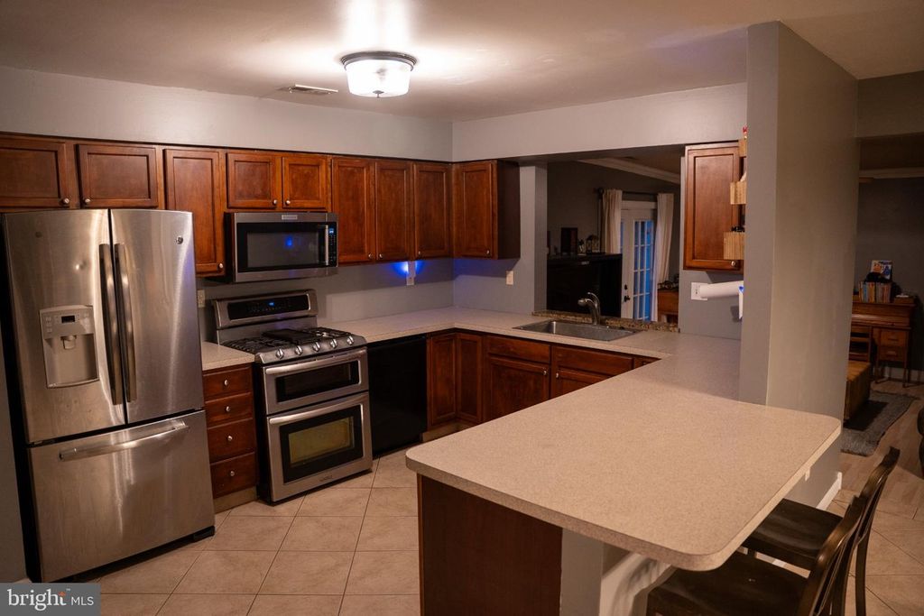 144 LAKESIDE DR, ATCO, NJ 08004 — photo 3
