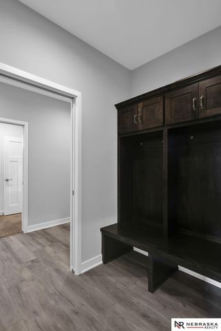 9715 S 123rd Avenue, Papillion, NE 68046