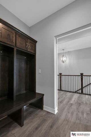 9715 S 123rd Avenue, Papillion, NE 68046