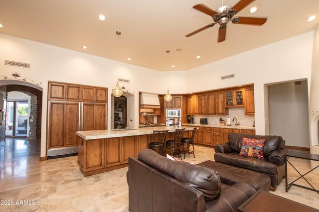 7289 E SPANISH BELL Lane, Gold Canyon, AZ 85118