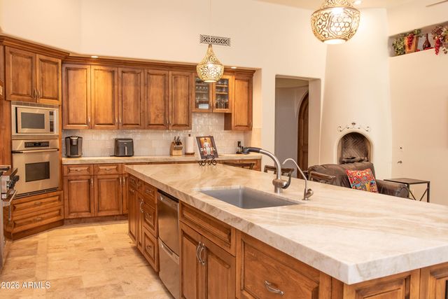 7289 E SPANISH BELL Lane, Gold Canyon, AZ 85118