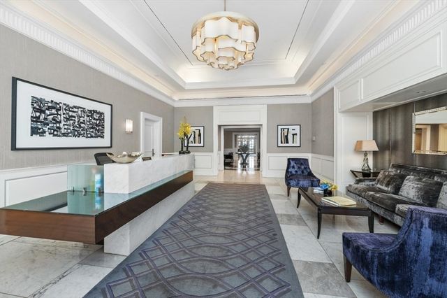 20 Rowes Wharf PH4, Boston, MA 02110