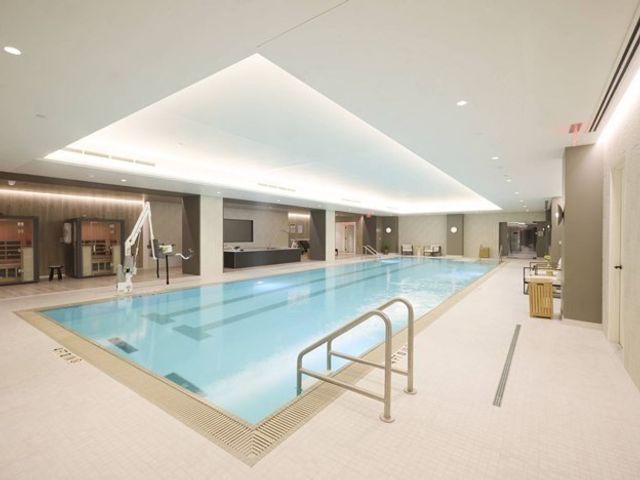 20 Rowes Wharf PH4, Boston, MA 02110