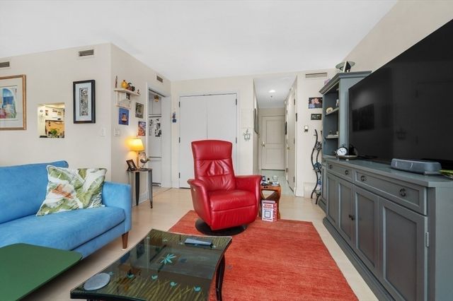 20 Rowes Wharf PH4, Boston, MA 02110