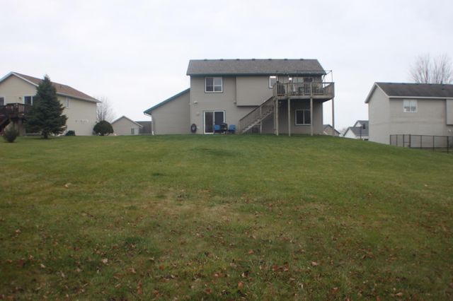 1252 N Pine Drive NE, Pine Island, MN 55963