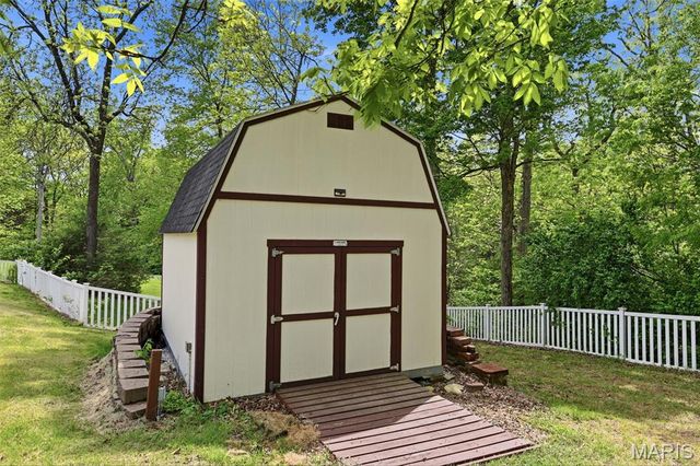49 Autumn Crest Court, Wentzville, MO 63385