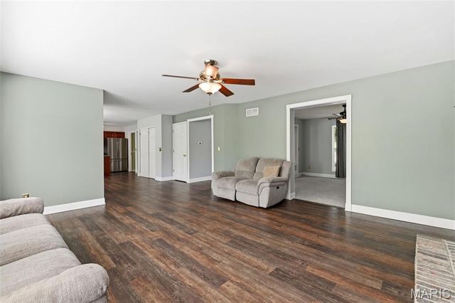 49 Autumn Crest Court, Wentzville, MO 63385