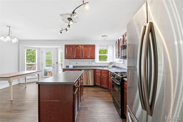 49 Autumn Crest Court, Wentzville, MO 63385