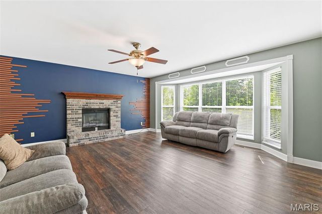 49 Autumn Crest Court, Wentzville, MO 63385