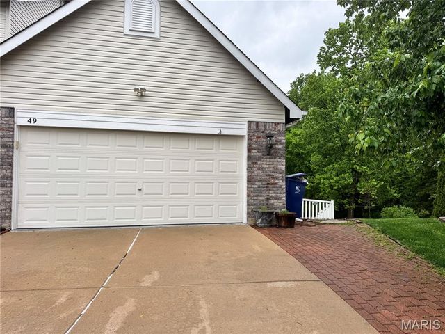 49 Autumn Crest Court, Wentzville, MO 63385