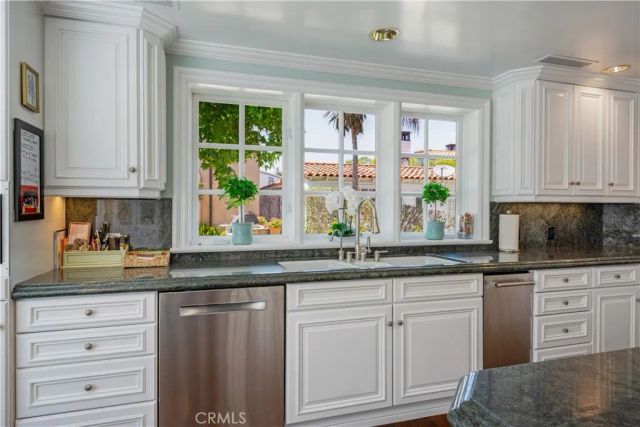 235 Via Ithaca, Newport Beach, CA 92663