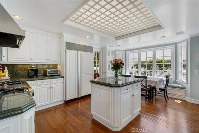 235 Via Ithaca, Newport Beach, CA 92663