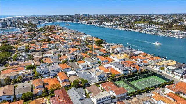 235 Via Ithaca, Newport Beach, CA 92663