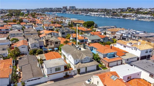 235 Via Ithaca, Newport Beach, CA 92663