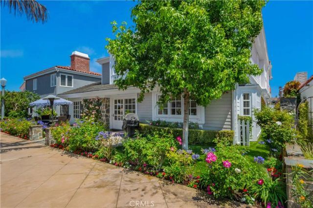 235 Via Ithaca, Newport Beach, CA 92663