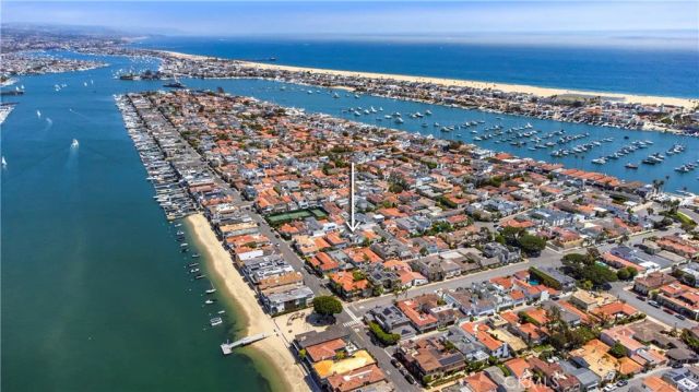 235 Via Ithaca, Newport Beach, CA 92663