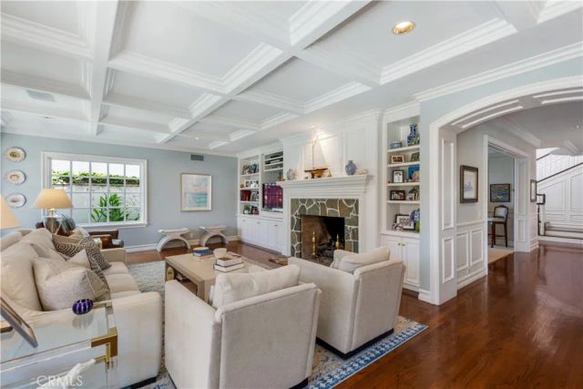 235 Via Ithaca, Newport Beach, CA 92663