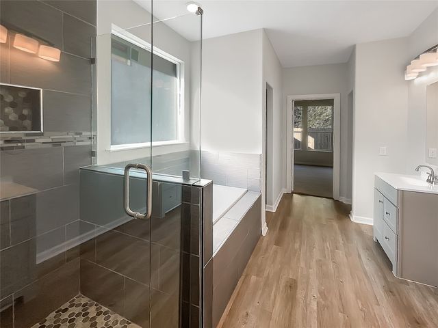 1211 Dacki Avenue, Dallas, TX 75211