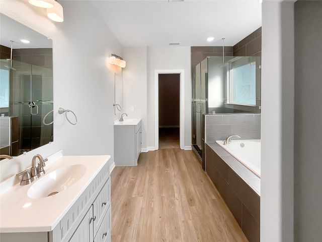 1211 Dacki Avenue, Dallas, TX 75211