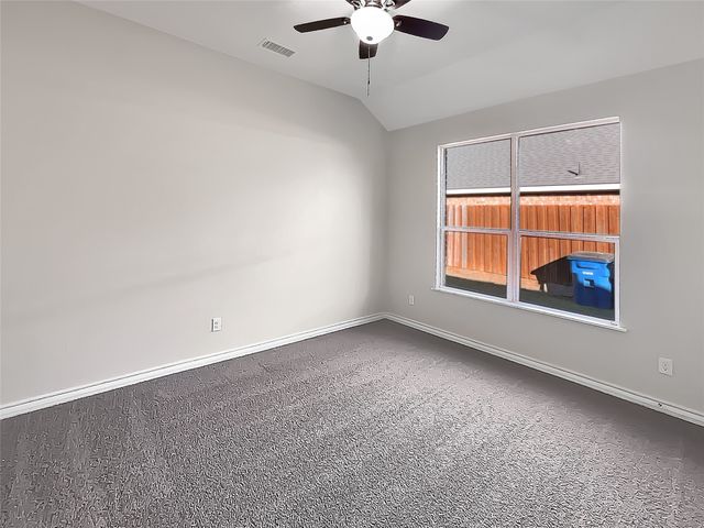 1211 Dacki Avenue, Dallas, TX 75211