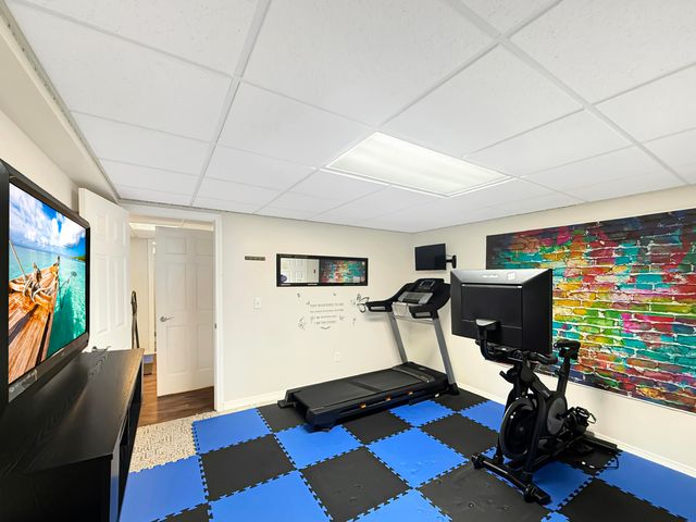 490 W 75 S, Valparaiso, IN 46385