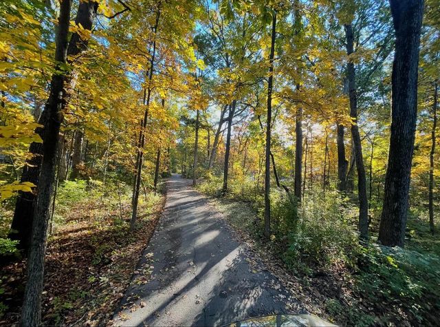 490 W 75 S, Valparaiso, IN 46385