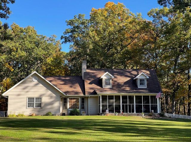 490 W 75 S, Valparaiso, IN 46385