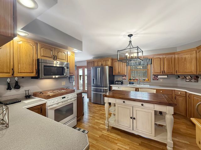 490 W 75 S, Valparaiso, IN 46385