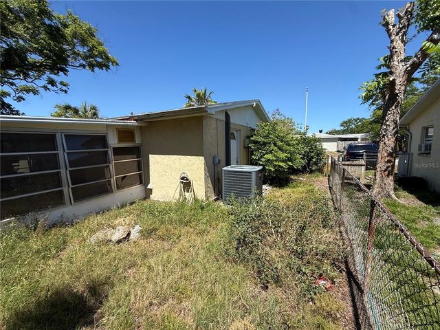 10135 OLD HICKORY LANE, Port Richey, FL 34668