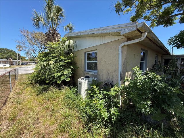 10135 OLD HICKORY LANE, Port Richey, FL 34668