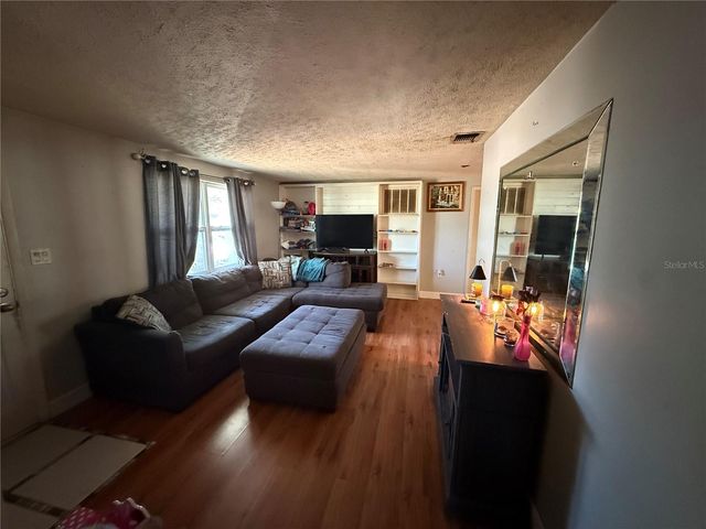 10135 OLD HICKORY LANE, Port Richey, FL 34668