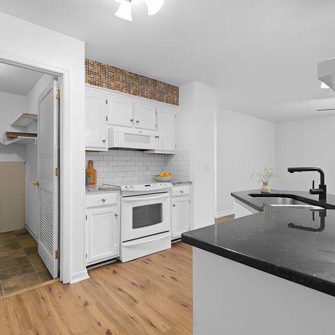 474 S Main St Unit 203, Ashland City, TN 37015