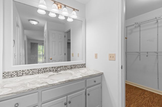 474 S Main St Unit 203, Ashland City, TN 37015