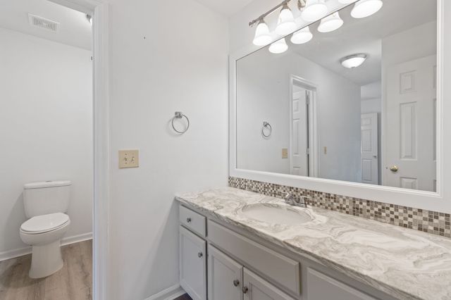 474 S Main St Unit 203, Ashland City, TN 37015