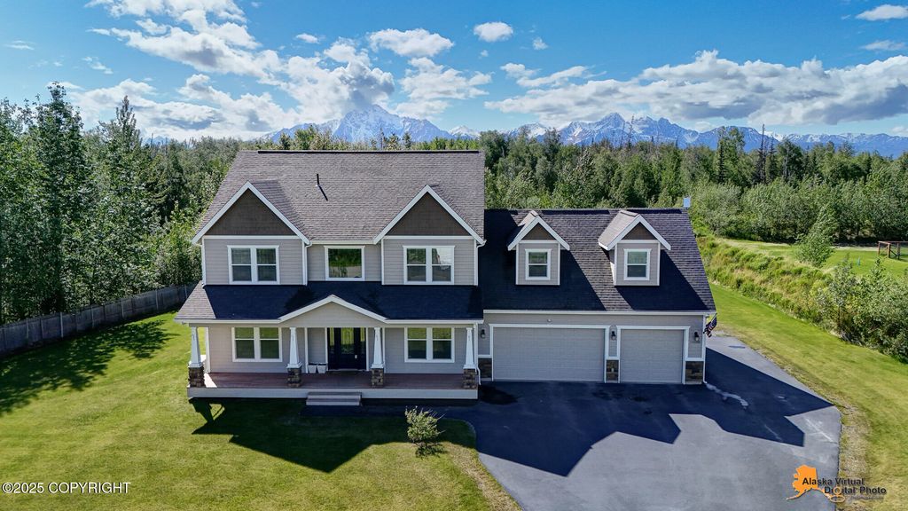 10588 E Nighthawk Circle, Palmer, AK 99645
