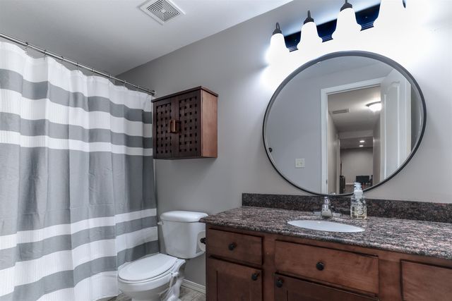 2217 S Michelle, Wichita, KS 67207