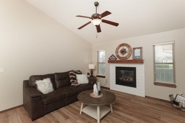 2217 S Michelle, Wichita, KS 67207