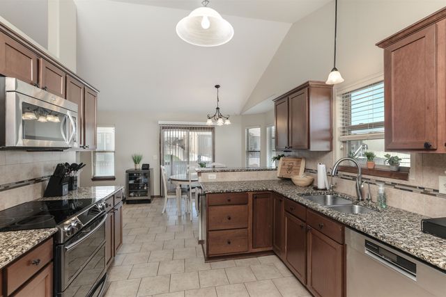 2217 S Michelle, Wichita, KS 67207