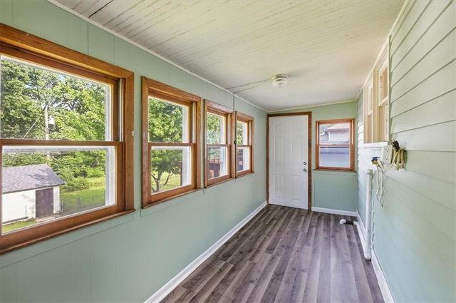 1113 9th Avenue, Leavenworth, KS 66048