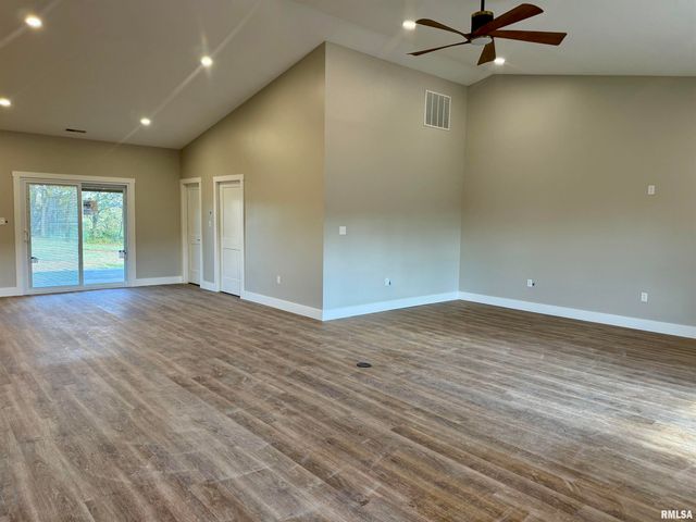 12570 Hudgens Road, Marion, IL 62959