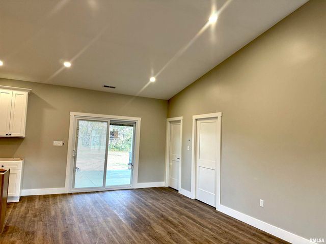 12570 Hudgens Road, Marion, IL 62959