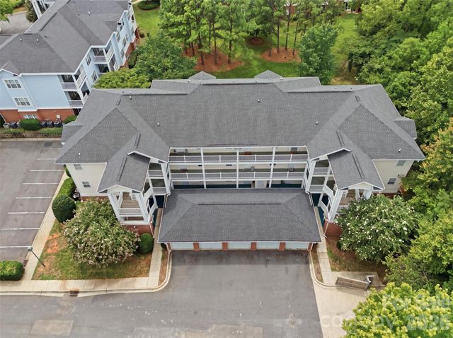 8751 Coralbell Lane, Charlotte, NC 28213