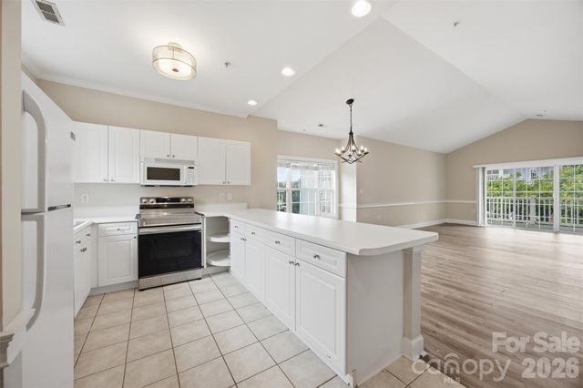 8751 Coralbell Lane, Charlotte, NC 28213