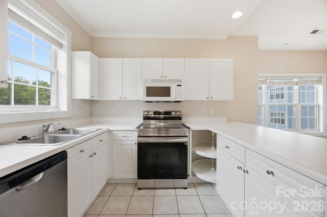 8751 Coralbell Lane, Charlotte, NC 28213