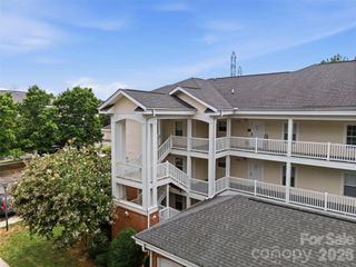 8751 Coralbell Lane, Charlotte, NC 28213