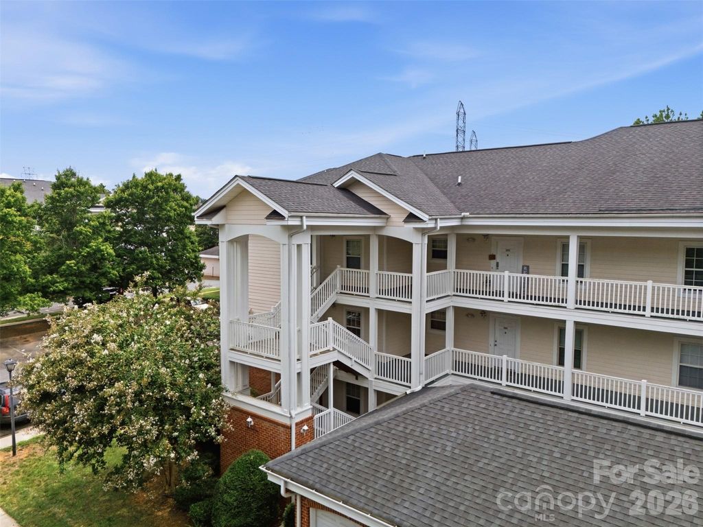 8751 Coralbell Lane, Charlotte, NC 28213